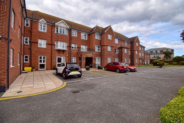 Flat for sale in Hammond Court, Connaught Avenue, Frinton On Sea
