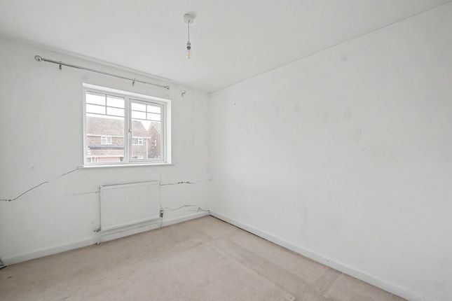 12, Tyle Road, Reading photo 3