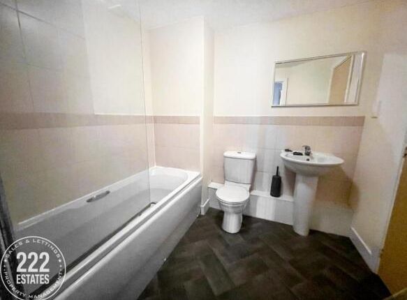 Regency Square, Warrington photo 4