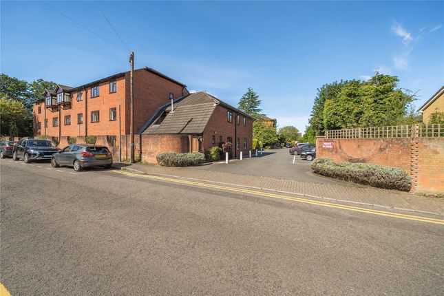 1-bed flat on Flat 52, Summerlands Lodge,, Farnborough Common, Orpington, £180,000