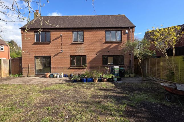 32, Merestone Close, Southam photo 4