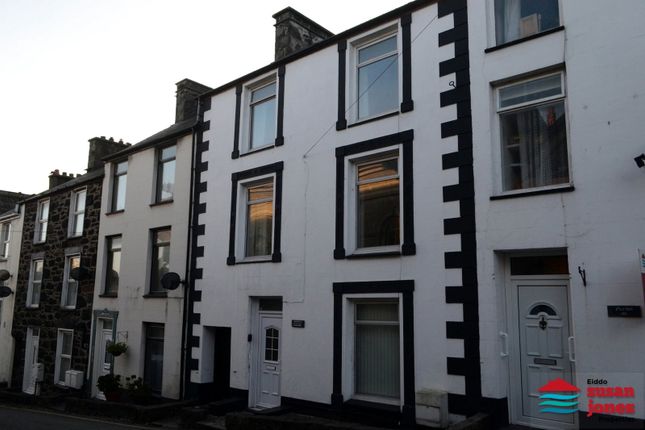 Thumbnail Terraced house for sale in Salem Terrace, Pwllheli