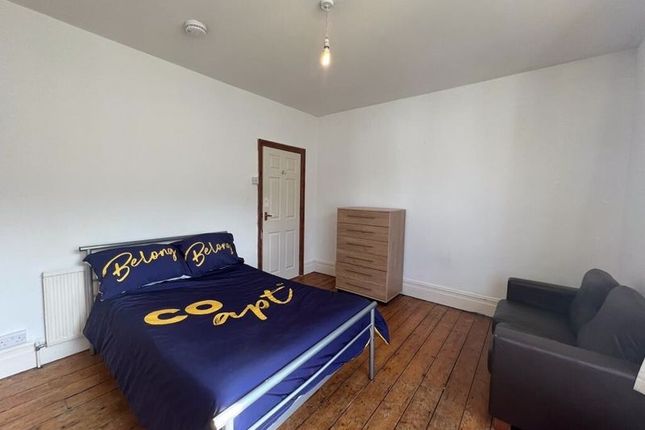 Terraced house to rent in Brewer Street, Brighton