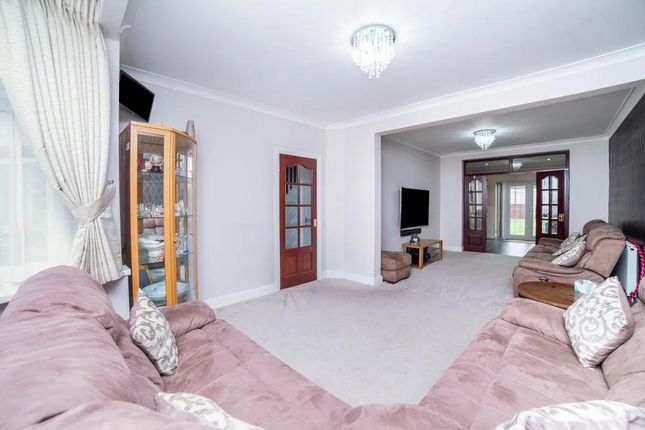 Thumbnail Semi-detached house for sale in The Glen, Southall