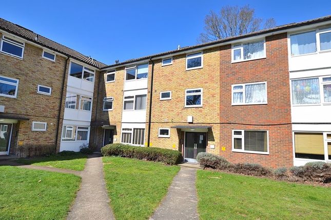 Thumbnail Flat to rent in Harleyford, Upper Park Road, Bromley