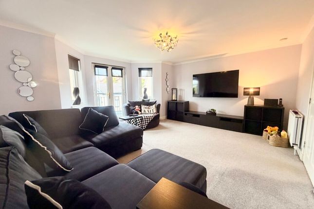 28, Invergordon Place, Airdrie photo 2