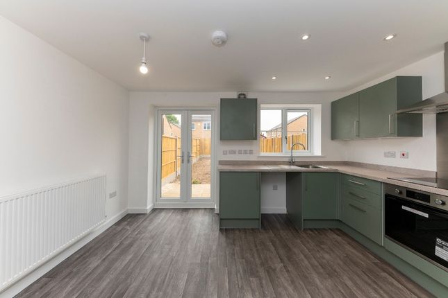 5, Belper Grove, Harworth photo 3