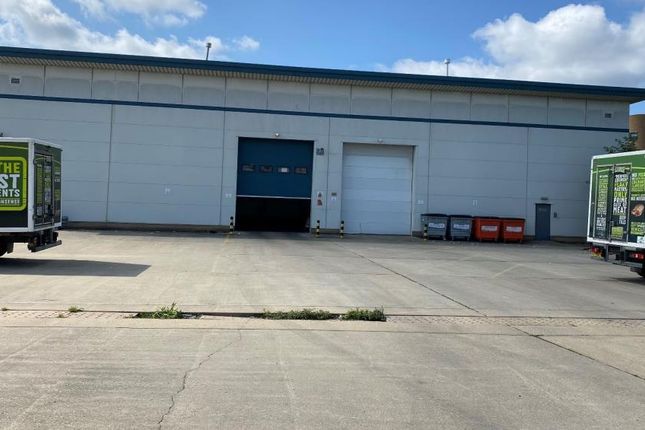 Industrial to let in Maidstone Road, Sidcup