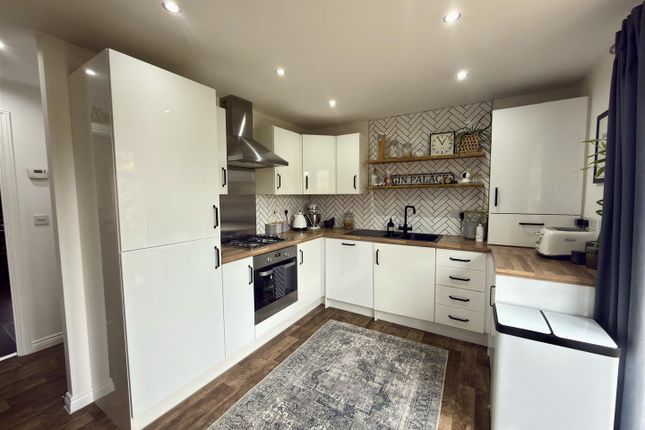 7, Barlby Drive, Darlington photo 3