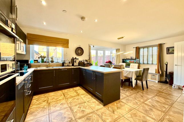 89, Tandem Mill Road, Newport photo 5