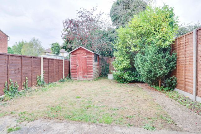 78, Crown Close, Bishop's Stortford photo 3
