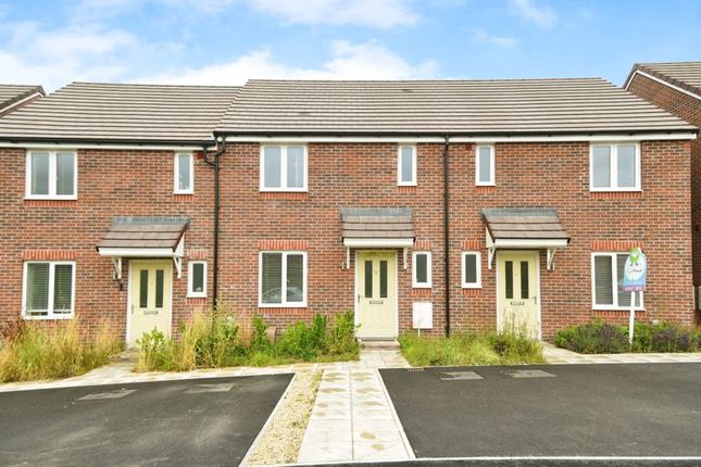 Thumbnail Terraced house for sale in Fosbury Crescent, Swindon