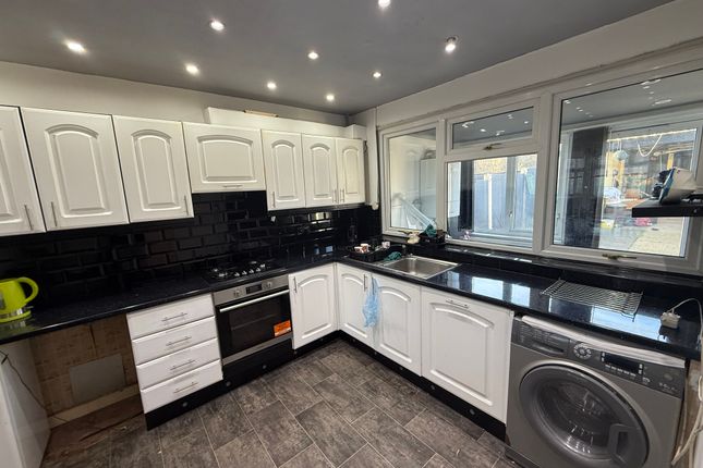 115, Walsall photo 2