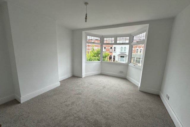 15, Willow Avenue, Birmingham photo 2