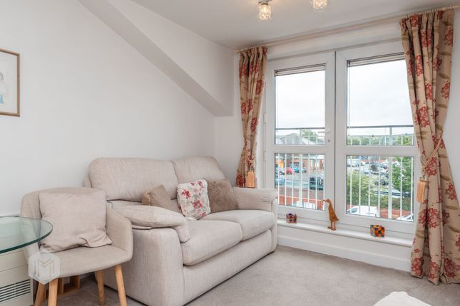 31 Manor Gardens Hough Fold Way, Bolton photo 4