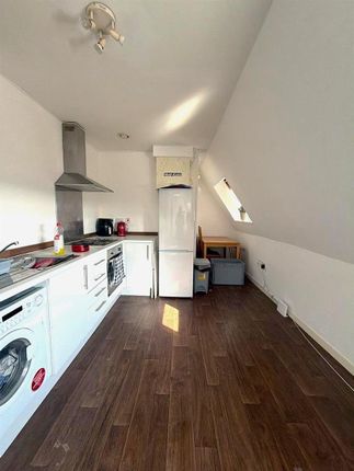 Flat 9, Compass House, Portsmouth photo 2