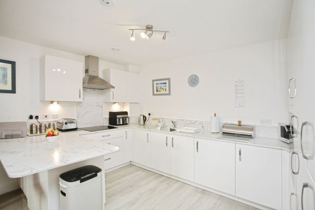 Flat 35, Knox Court, Bilton Road, Rugby photo 4