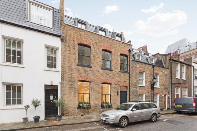 Thumbnail Property to rent in Bingham Place, London