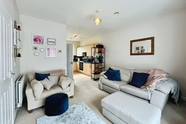 8 Westbrick Avenue, Hull, East Riding Of Yorkshire photo 3
