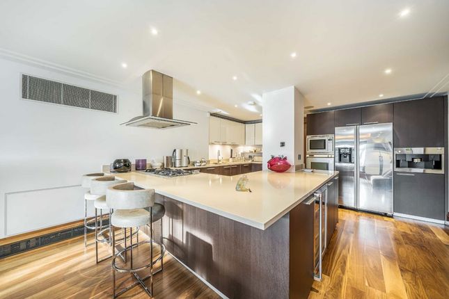 Flat 6, 46, Green Street, London photo 4