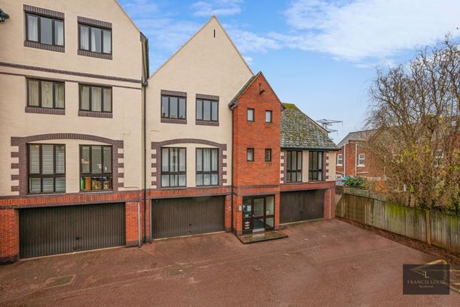 1 bed flat for sale in Water Lane, St. Thomas, Exeter EX2