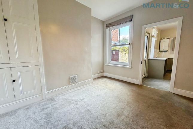 8, George Street, Lincs photo 4