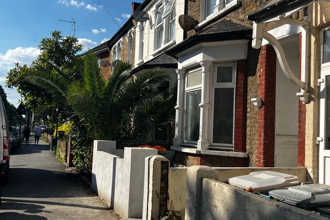 Thumbnail End terrace house to rent in Lonsdale Avenue, London