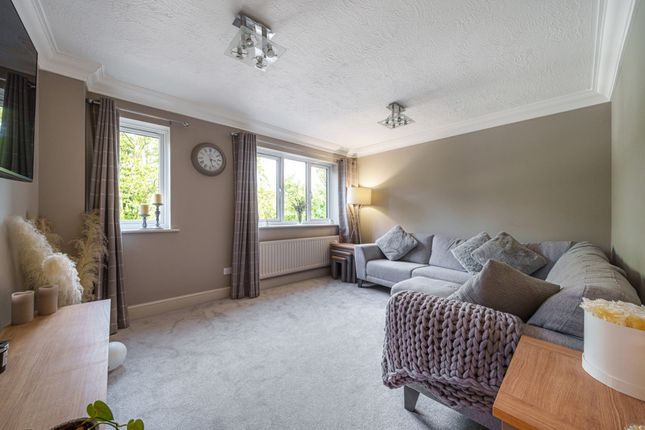 186, Kingsmead Road, High Wycombe photo 2