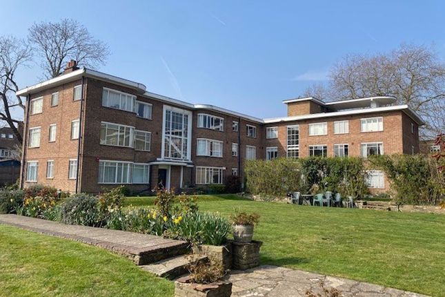 Flat for sale in Bridge Road, East Molesey