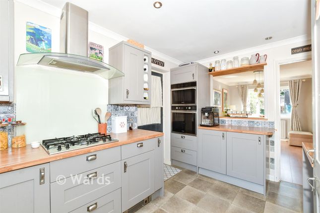 8, Hale Court, Tonbridge photo 3