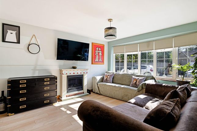 2, Smithers Close, Tonbridge photo 3