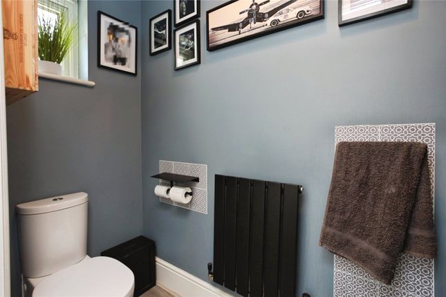 15, Hazelwood Close, Kent photo 4