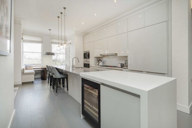 Flat for sale in Tanza Road, London