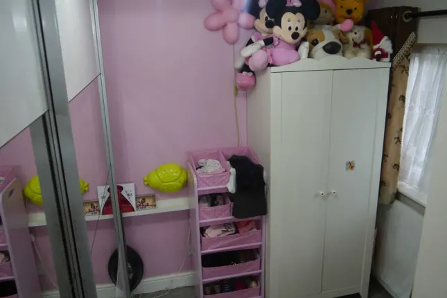 8, HATFIELD photo 4