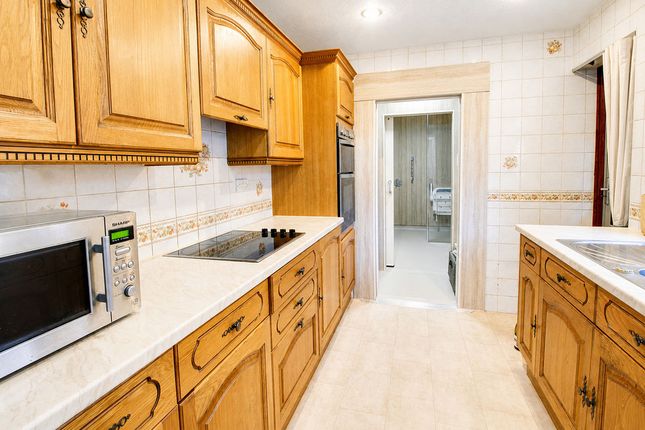 7, Beaumont View, Cheshunt photo 4