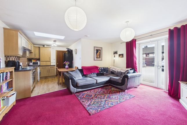 4, Wellbank Place, Blairgowrie photo 3