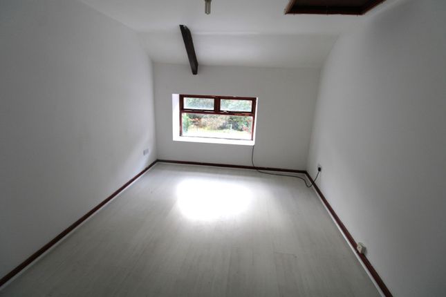 2, Garw Fechan Road, Bridgend photo 4