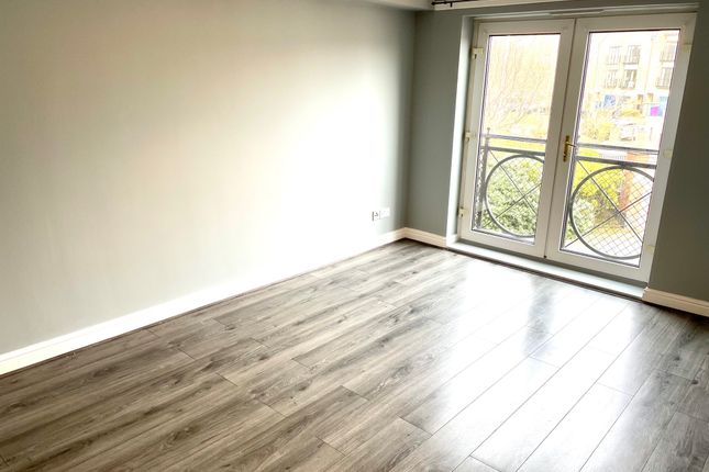 Flat to rent in 410 South Ferry Quay, Liverpool