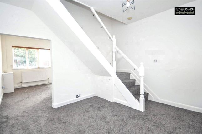 14, Haycroft Avenue, Grimsby photo 3