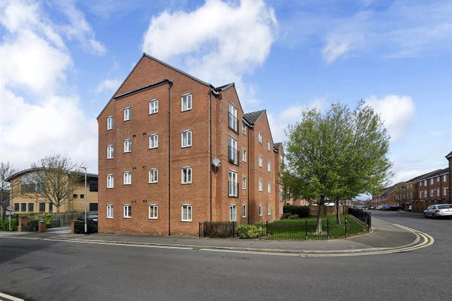 2-bed house on 2 Horton House, Chapman Road, Bradford, £110,000