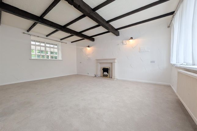 7, Dalton Fold Road, Huddersfield photo 4