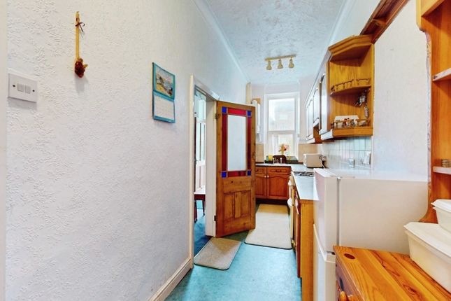 7, Walker Road, Ilkley photo 4