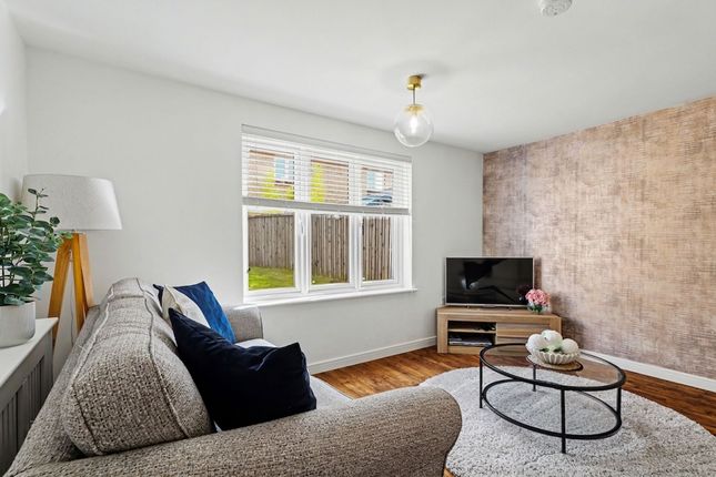 24 Crawhill Drive, Glasgow photo 4