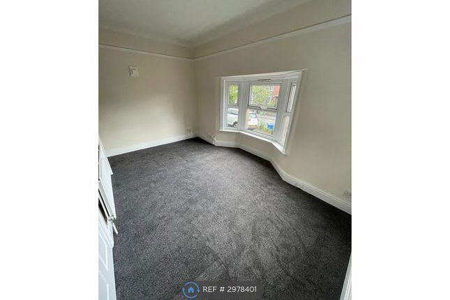 Flat, Newton Villa Lower Fold, Marple Bridge, Stockport photo 3
