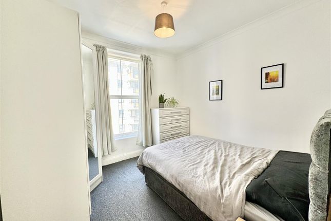 Flat 18, Ashley Court, Terrace Road, St. Leonards-On-Sea photo 3