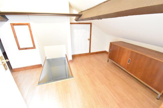 6, Dunsil Villas, South Elmsall photo 2