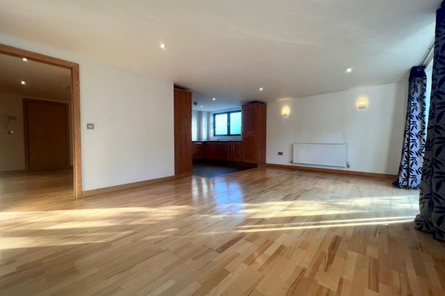 Apartment 7, Knighton Hayes Hall, 6c, Ratcliffe Road, Leicester photo 4
