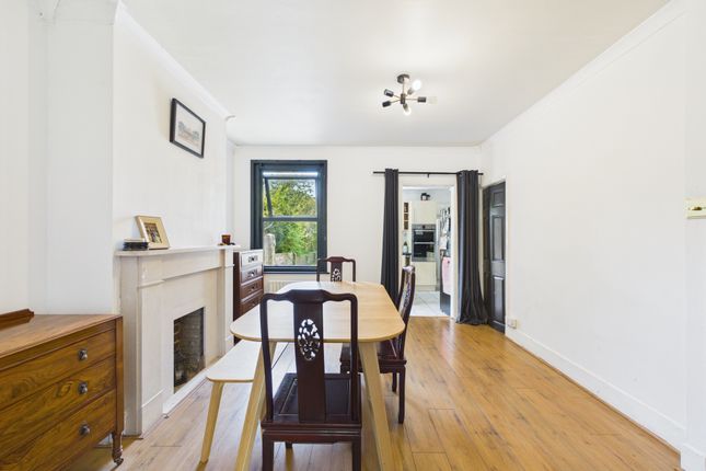 155 New Street, Horsham photo 4