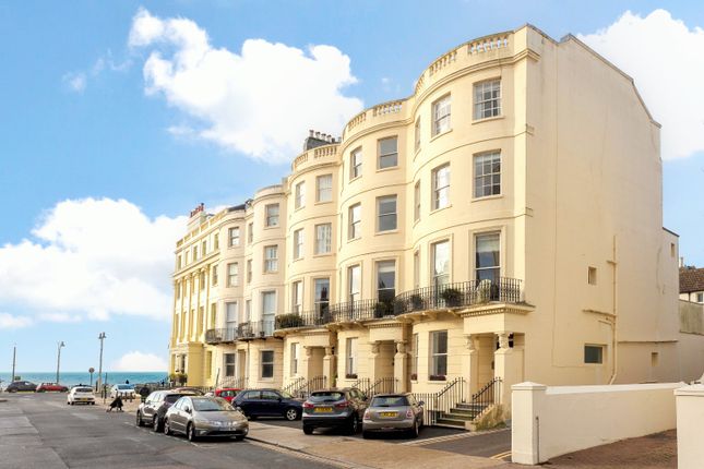 Flat for sale in Lansdowne Place, Hove