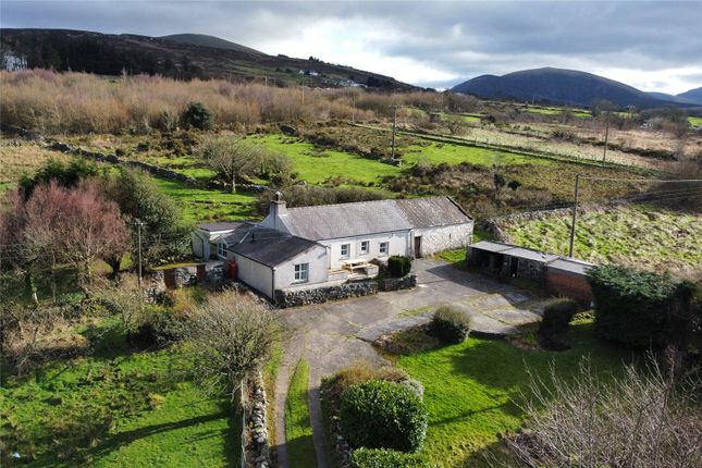 Cottage for sale in Ceunant, Caernarfon, Gwynedd